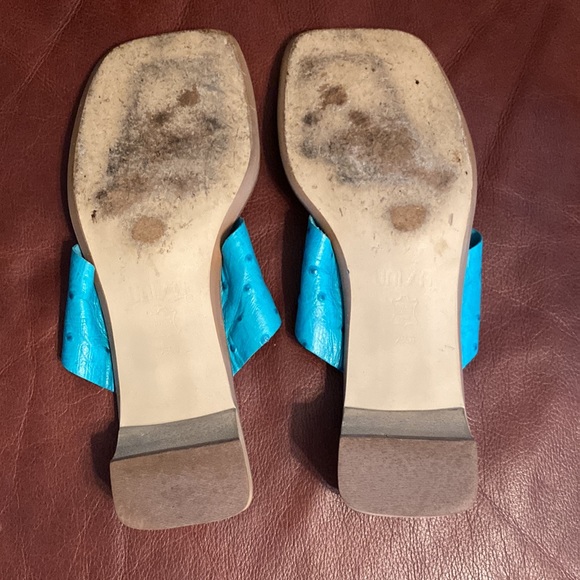 Turq. Unisa leather thong sandals from Brazil, sz. 7 1/2, 2” hi $19 - Picture 3 of 4